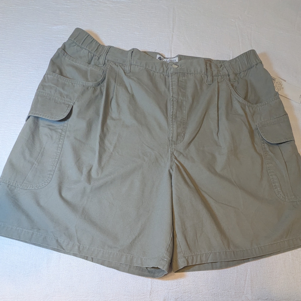 Columbia Tan Cargo Shorts